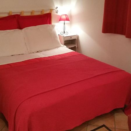 La Cigale Sous L'Olivier Bed & Breakfast Ле Кастеле Екстериор снимка